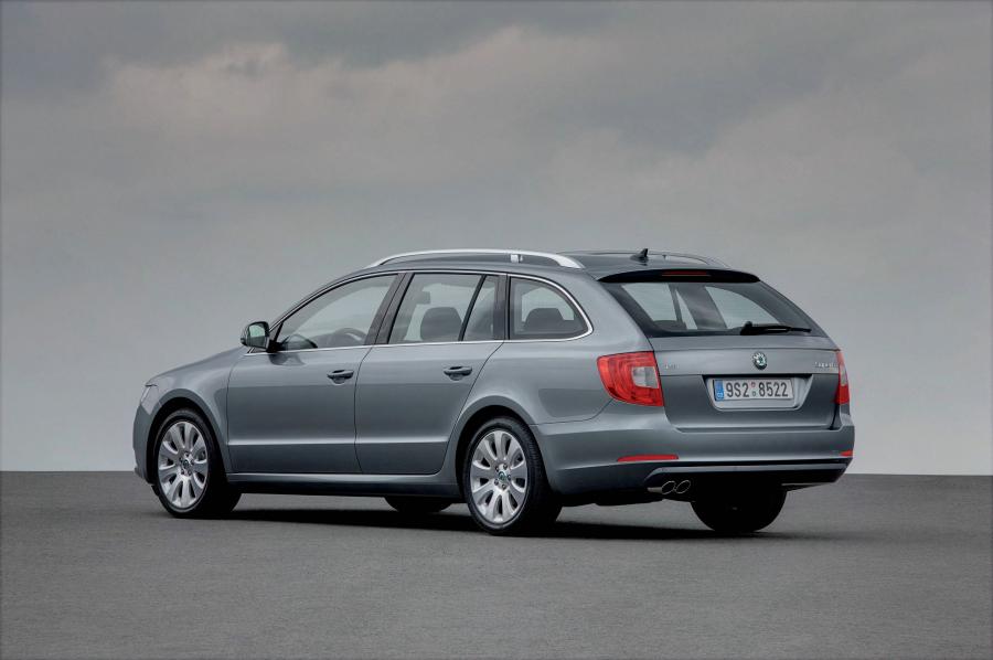  Skoda Superb Combi 2009 года  (фото 73 из 74)